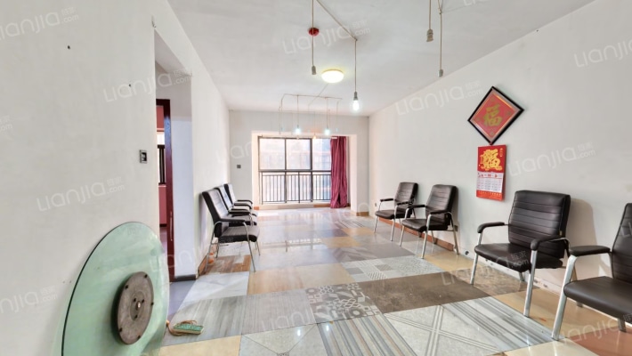 碧鸡名城二手房实景图