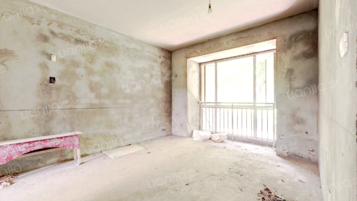 金鼎龙泉二手房实景图