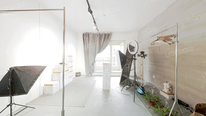 孔雀城英国宫二期二手房实景图