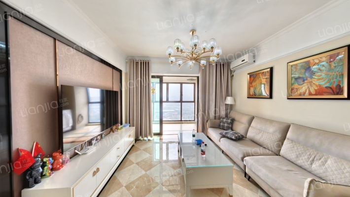 蔚蓝四季二手房实景图