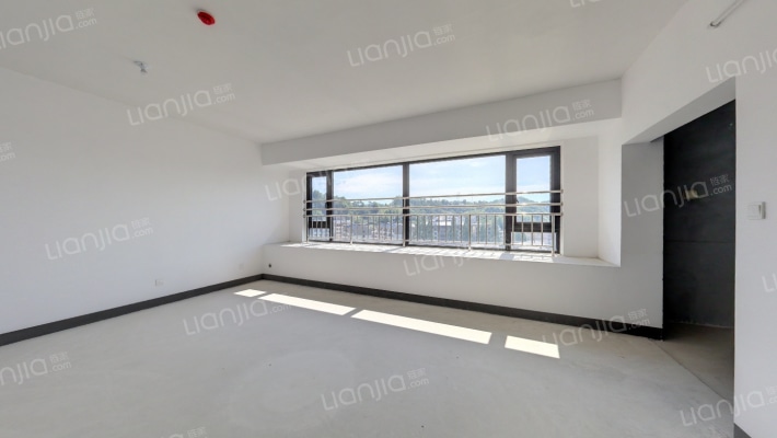 万合文德上院二手房实景图