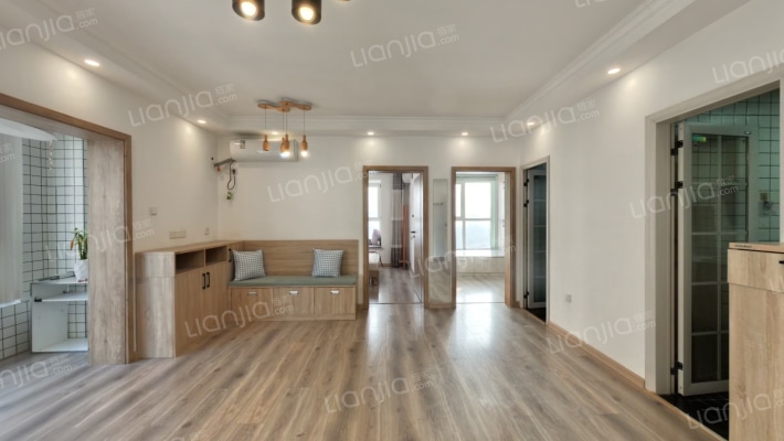 和润林湖美景二手房实景图