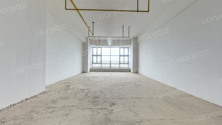 绿地国博财富中心二手房实景图