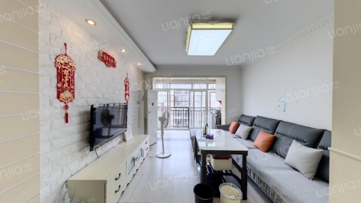 东岸锦城B区二手房实景图