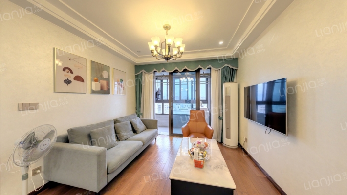 德信湖畔雅苑二手房实景图