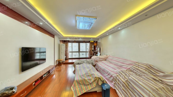 华庭公寓南区二手房实景图