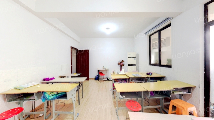 龙湖一品二手房实景图