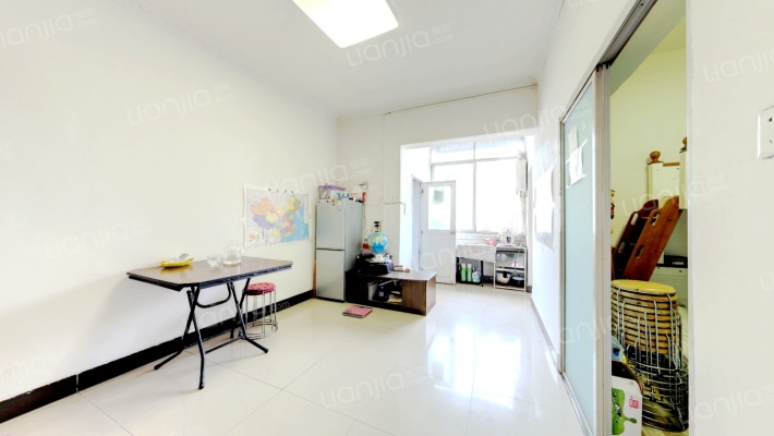 县中药材家属院二手房实景图