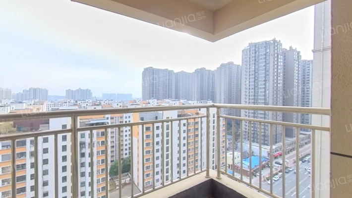 大乘领仕馆二手房实景图
