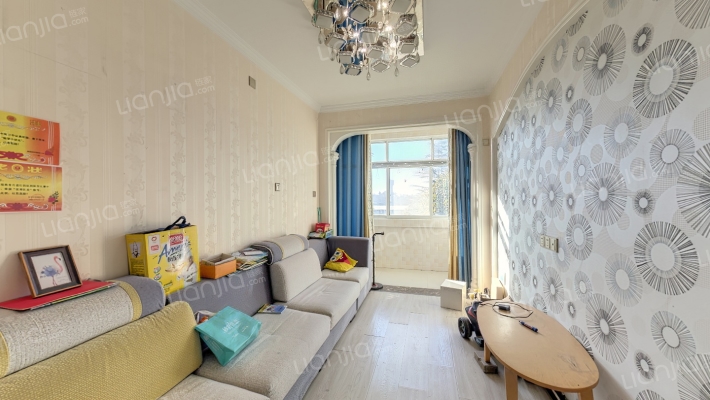 地质勘察家属院二手房实景图