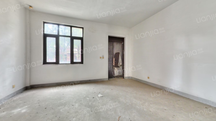 世茂玲珑台二手房实景图