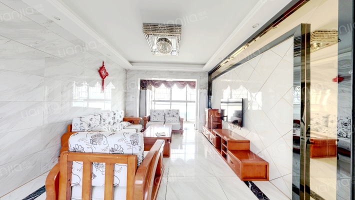 龙宸梧桐郡府二手房实景图