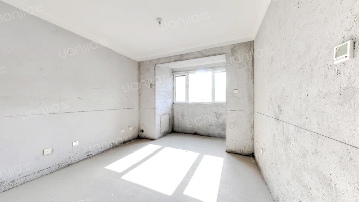 东冠逸品龙湾二手房实景图