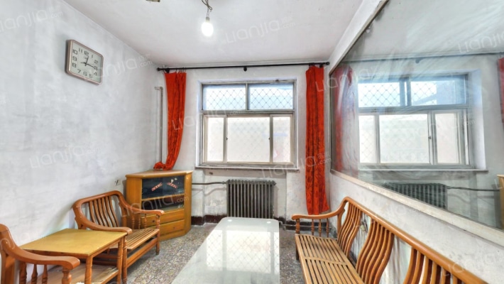 劳动技校家属楼二手房实景图