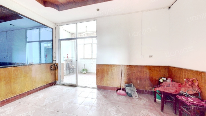 中铁十一局集团有限公司教育培训中心二手房实景图