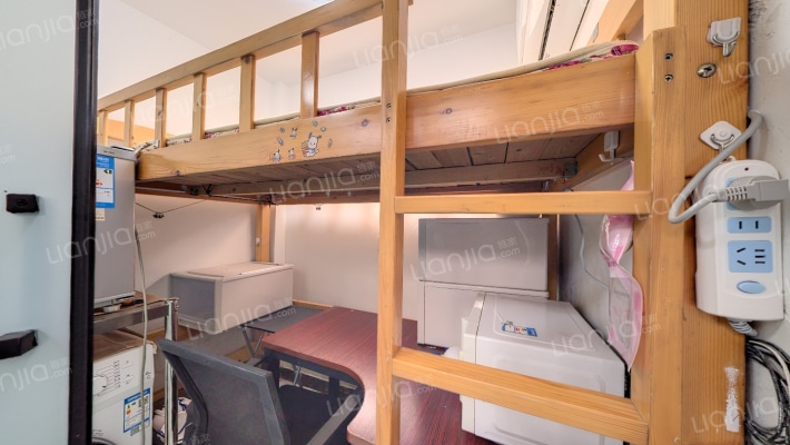 苇坑胡同二手房实景图