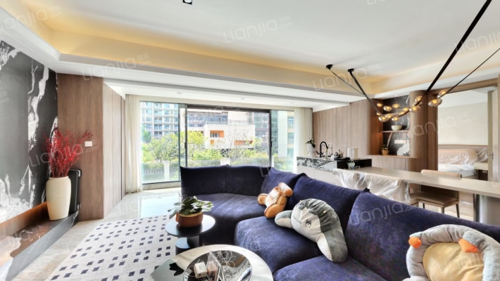 保利天珺林隐二手房实景图