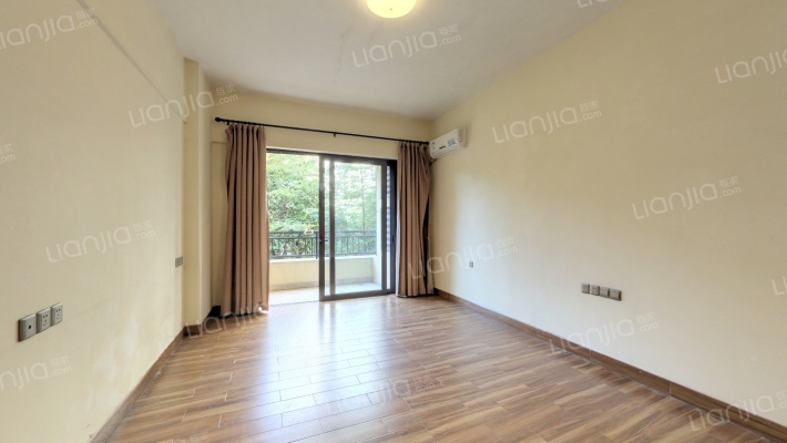 美林雅舍二手房实景图