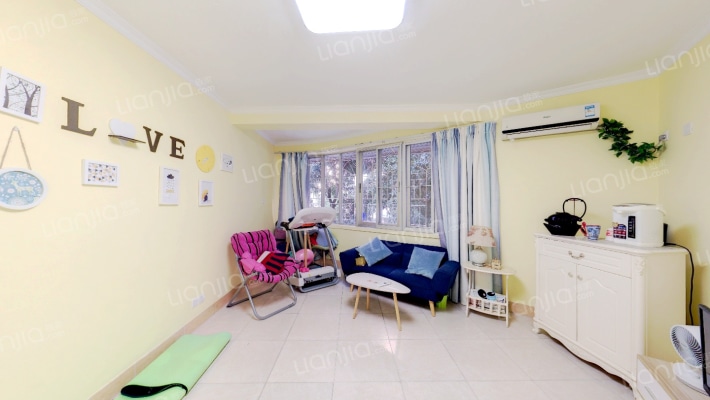 集美花园西区二手房实景图