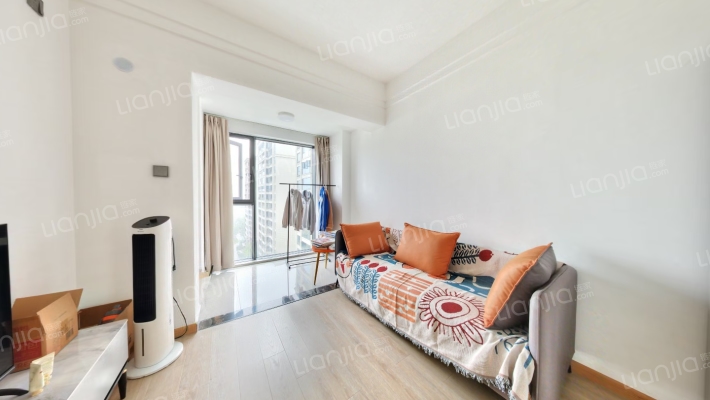 城投置地梧桐馨园二手房实景图