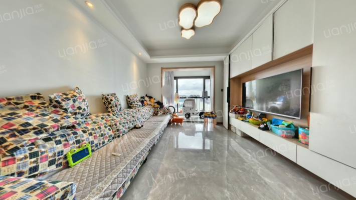 俊发盛唐城长安郡B区二手房实景图