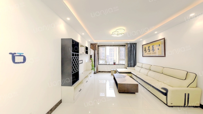 新星宇左邻小区二手房实景图