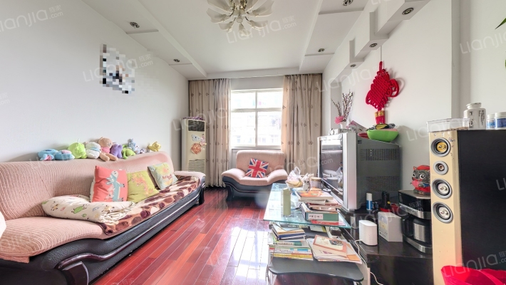 鲈乡苑二手房实景图