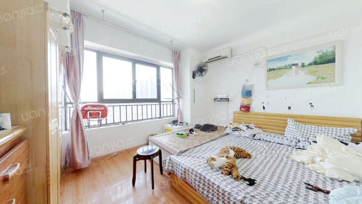 汇金九龙商业街二手房实景图