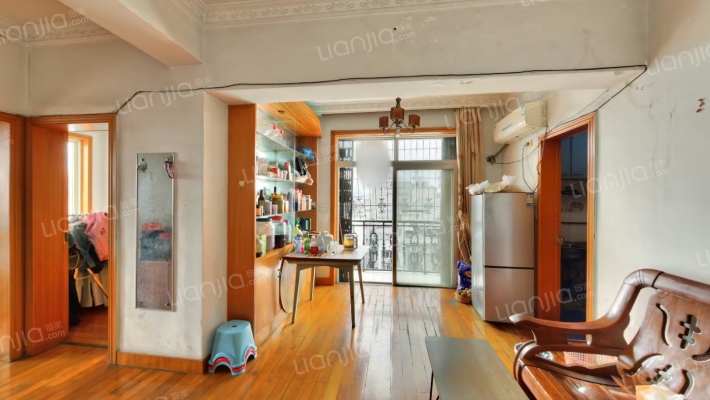 中华路欧式公寓二手房实景图