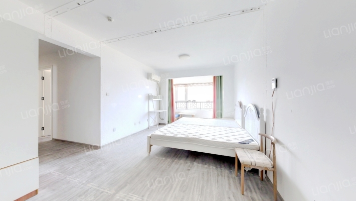 绿地华彤苑二手房实景图