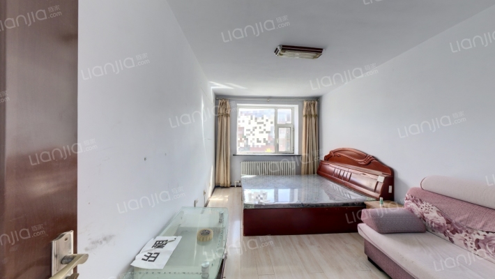 鲁辉国际八区二手房实景图