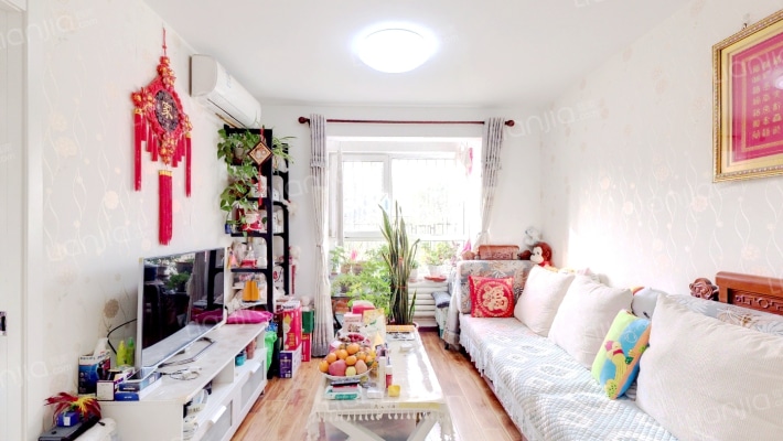 彩虹家园二手房实景图