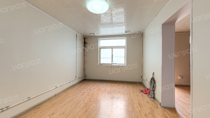 夹河前街二手房实景图