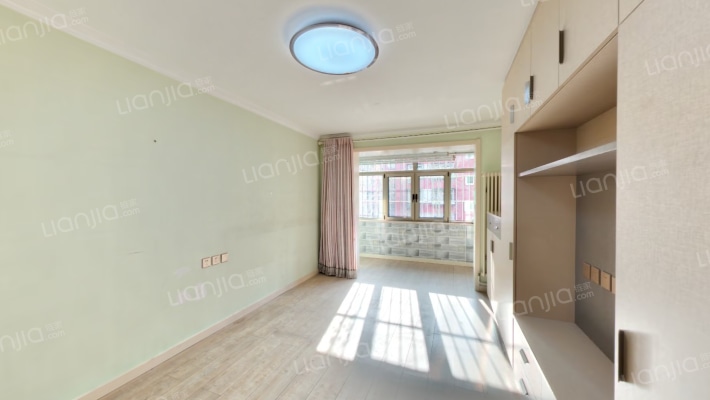 马家堡路33号院二手房实景图