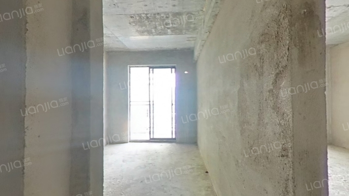 中乾融紫台二手房实景图