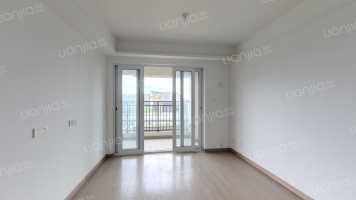 西岸春风二手房实景图