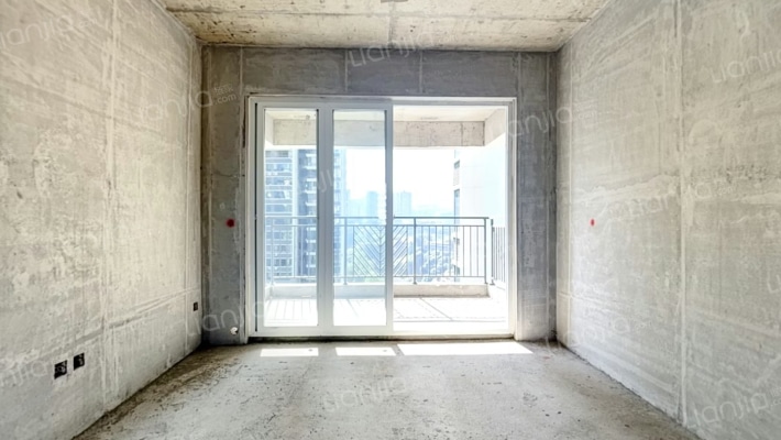 湖畔森邻二手房实景图