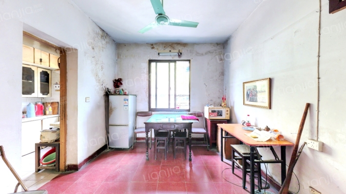 化工宿舍二手房实景图