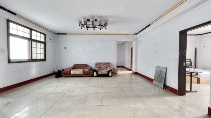 新华书店家属院东院二手房实景图