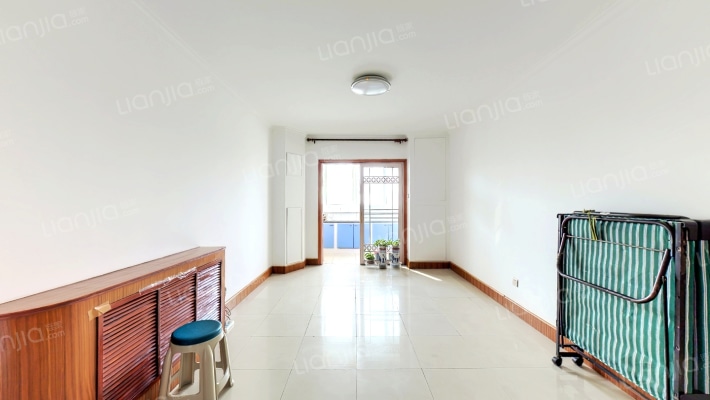 纯美公寓二手房实景图