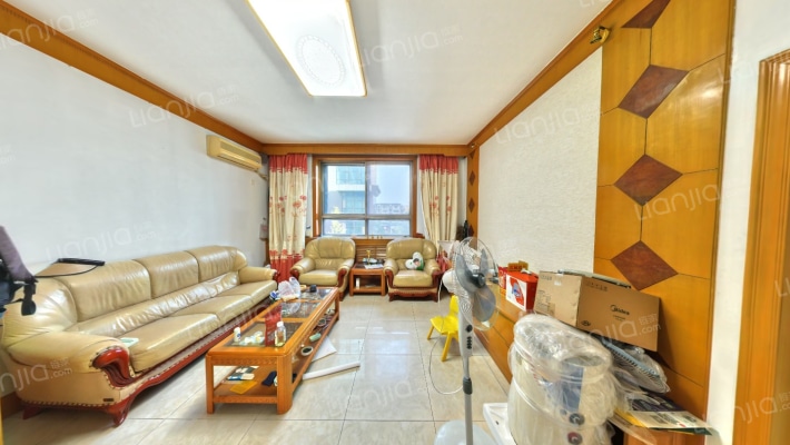 长征街土产公司宿舍二手房实景图