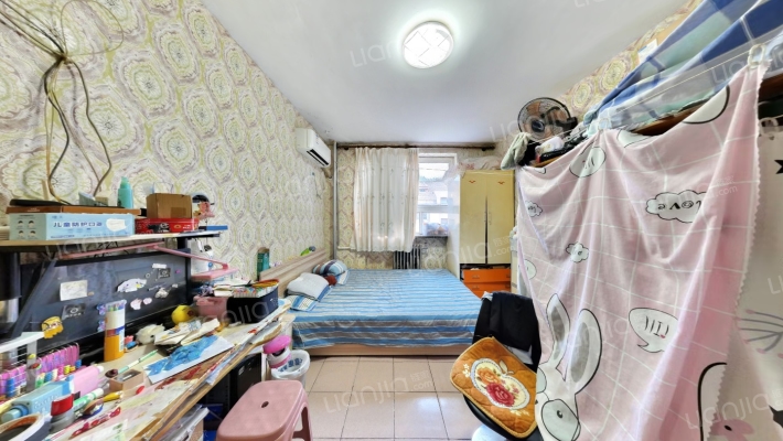 外贸街纺织品宿舍二手房实景图