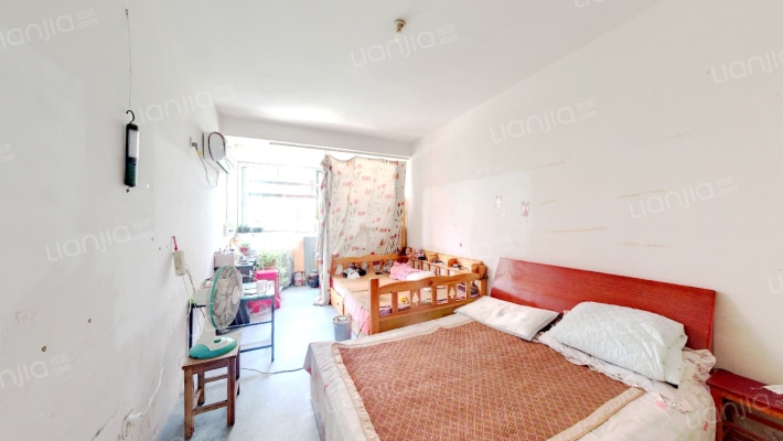 翡翠家园东区二手房实景图