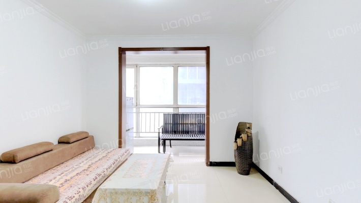 青年城二手房实景图