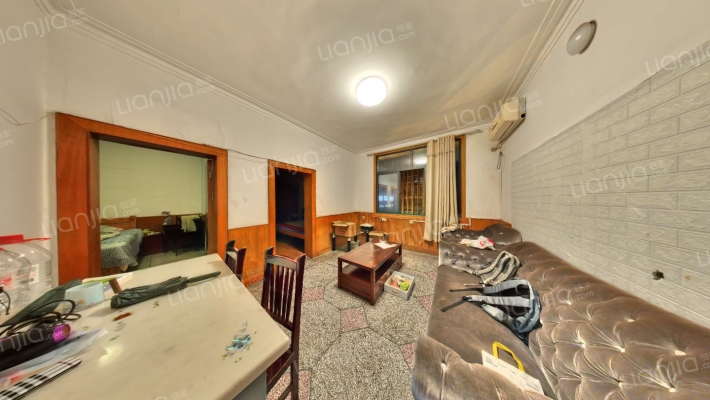 上曾家岩二手房实景图