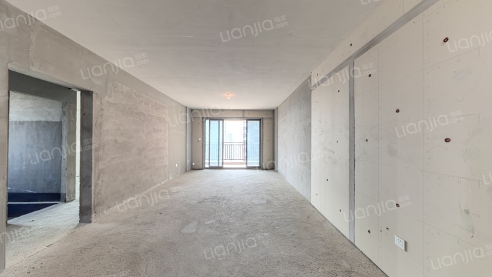 日盛湖湘花苑二手房实景图