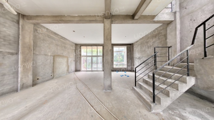 君临香格里A区二手房实景图