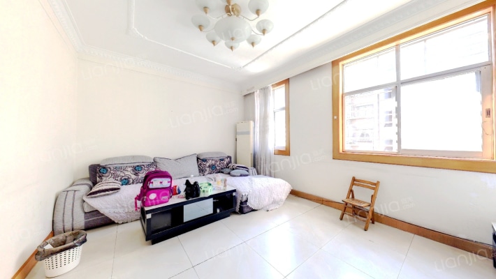 政府生活四区二手房实景图