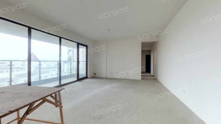 成都长虹天樾 二手房实景图