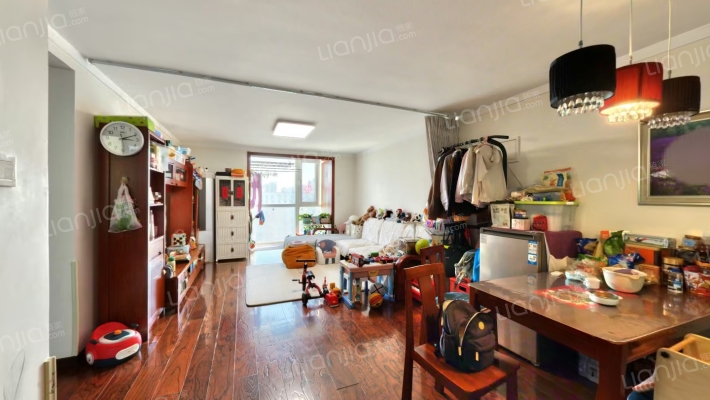 知本时代二手房实景图